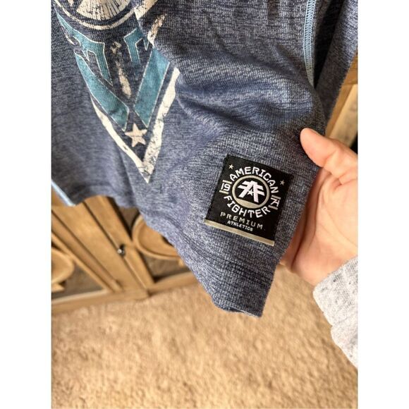 D65 The Buckle American Fighter NWT Logo Long Sleeve Thermal Top Men’s Size Smal - Picture 4 of 8